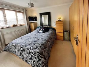 COLLINGWOOD ROAD- click for photo gallery